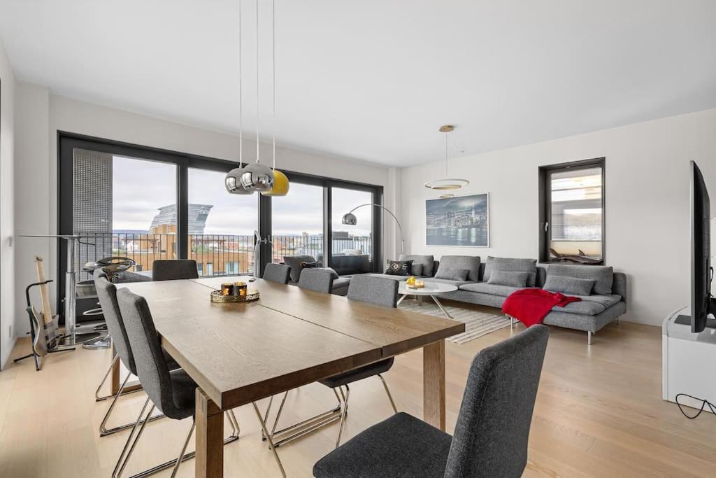 Modern 3Bed Room Sea View Apartment @ Oslo Barcode Extérieur photo