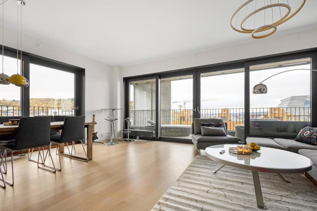 Modern 3Bed Room Sea View Apartment @ Oslo Barcode Extérieur photo
