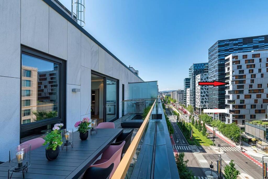 Modern 3Bed Room Sea View Apartment @ Oslo Barcode Extérieur photo
